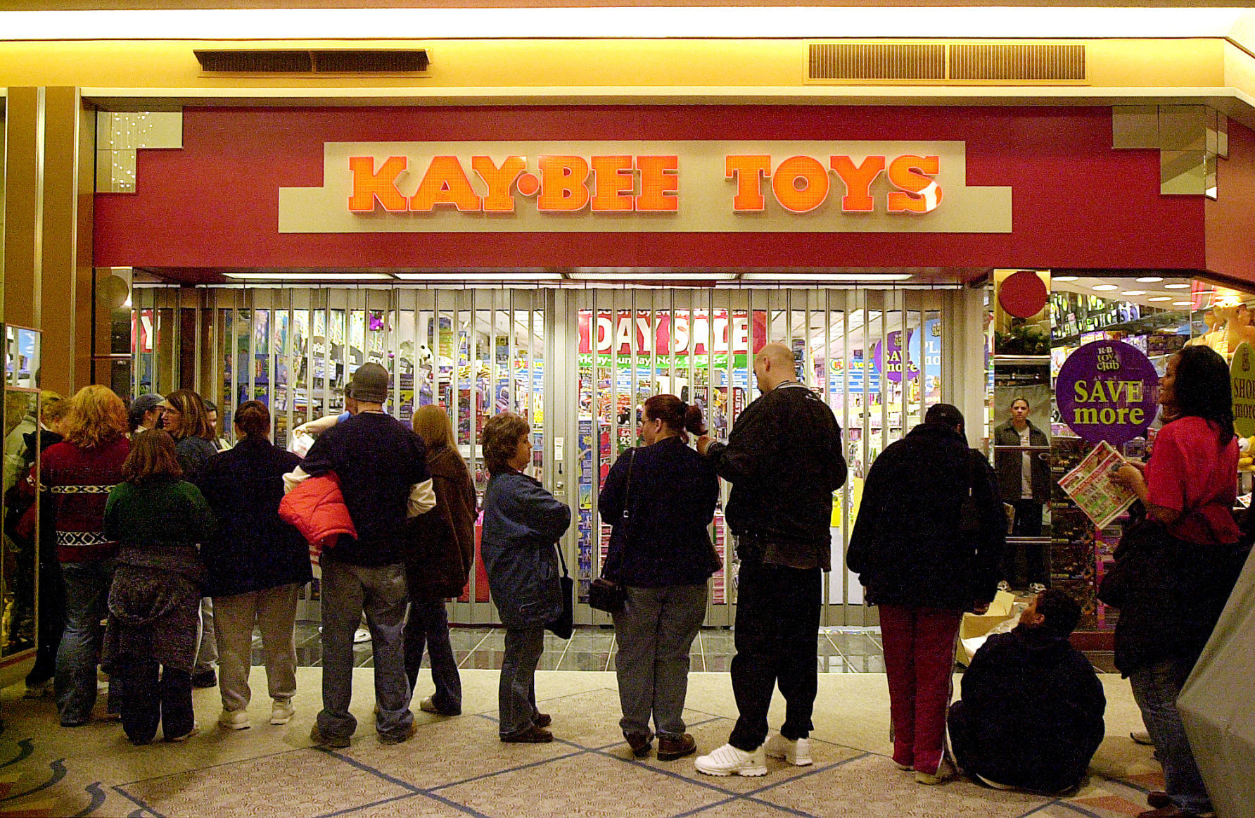 Christmas shopping, 2002